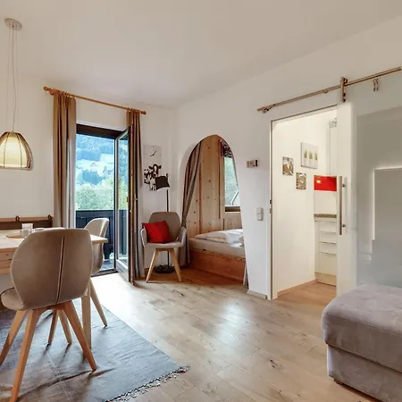 Charming In With Balcony Apartment