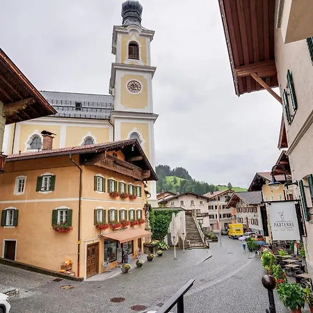 Charming In With Balcony Apartment Jochberg