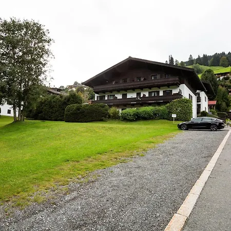 Apartment Charming In With Balcony Jochberg