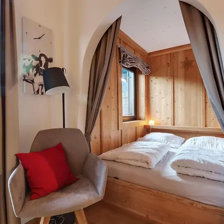 Charming In With Balcony Apartment Jochberg